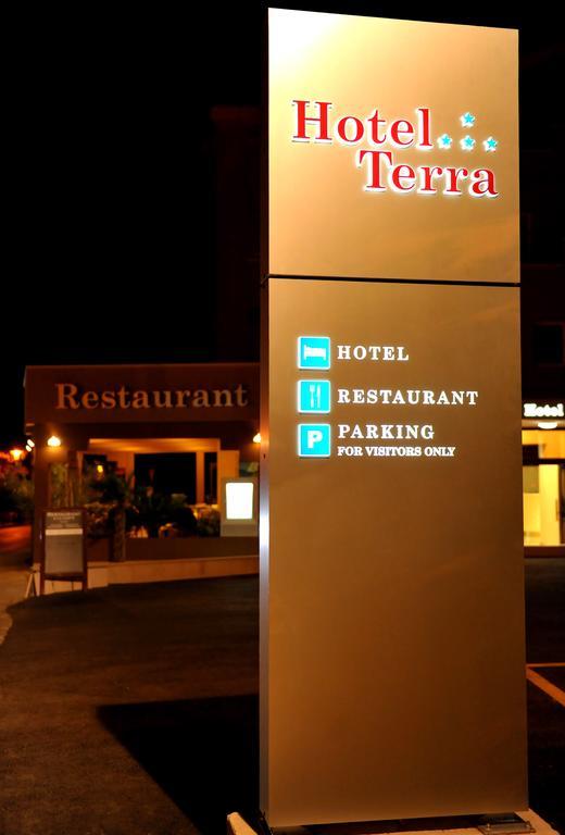 Hotel Terra Novalja Exterior photo